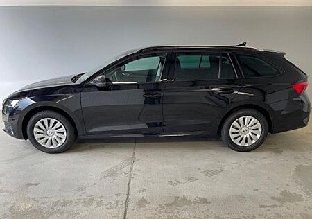 Skoda Octavia Combi Essence DSG AHK+Sitzheizung+AppCon