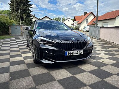 BMW Gepflegter F40 118i M-Paket Automatik