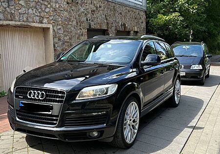Audi Q7 3.0 TDI quattro s line innen/ außen -