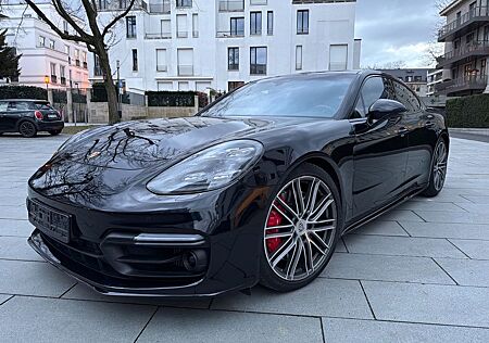 Porsche Panamera Turbo Executive