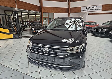 VW Tiguan Volkswagen 2.0 TDI Active LED AHK ACC SHZ Navi PDC