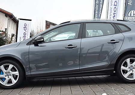 Volvo V40 Cross Country Momentum AWD