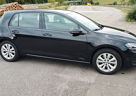 VW Golf Volkswagen 1.4 TSI 90kW BMT Comfortline Comfortline