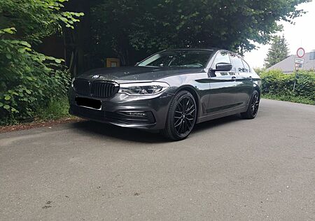 BMW 530i xDrive A - Premium Selektion Garantie