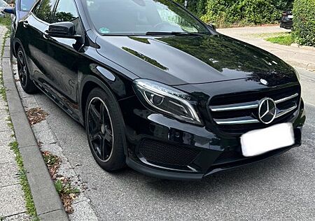 Mercedes-Benz GLA 250 Sport Utility Vehicle