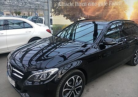 Mercedes-Benz 220 gebraucht kaufen Mercedes-Benz 220 PKW C d 4M T