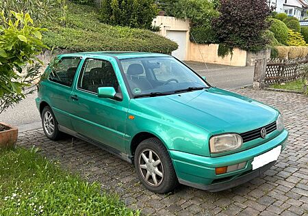 VW Golf Volkswagen 1.8 Auto Standard