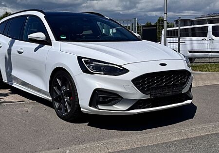 Ford Focus Turnier ST*B&O* Standheizung*