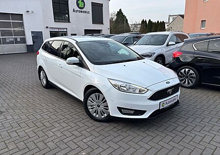 Ford Focus Turnier Business*SHZ*NAVI*PDC*KAM*TEMPO