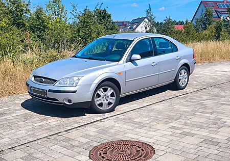 Ford Mondeo 2.0 Ghia Autom. Ghia
