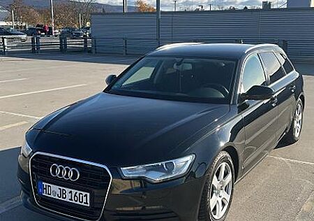 Audi A6 Avant 2.0 TDI ultra Aut.Navi/Xenon/Sportsitze