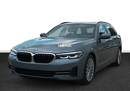 BMW 530e Touring LEDER braun PANO LED 360°