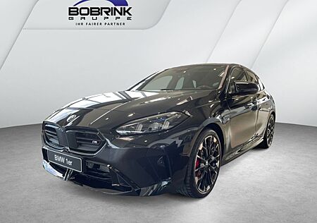 BMW M135 xDrive M Sport Pro Pano Head Up adap LED