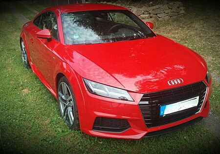 Audi TT Coupe 2.0 TDI ultra - S line
