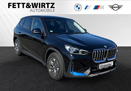 BMW iX1 xDrive30 Head-Up|ParkingAssistant+|Sportsitz