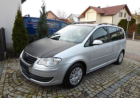 VW Touran Volkswagen 1.6 Benzin- Gas LPG 7 Sitzer AHK