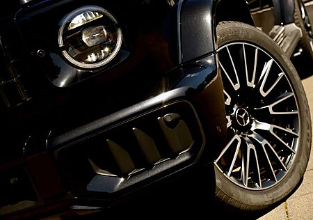 Mercedes-Benz G 63 AMG NIGHT SUPERIOR PERFORMANCE STANDHZG