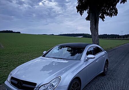 Mercedes-Benz CLS 500 -