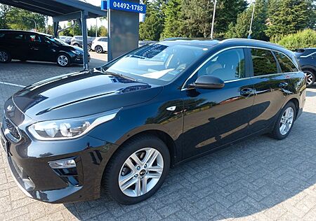 Kia Cee'd Sportswagon Ceed SW 1.6 CRDi Sprit*Navi/LED/WP/PDC/ALU/RFK