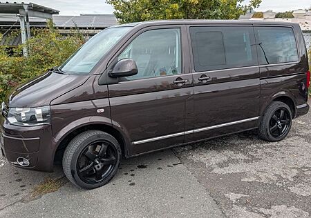VW T5 Multivan Volkswagen - Highline