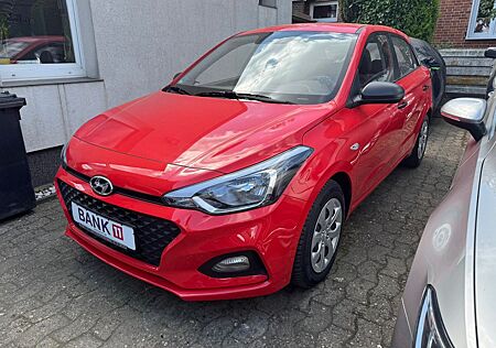 Hyundai i20 Pure USB/Allwetter/TÜV Neu/wenig KM