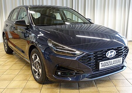 Hyundai i30 1.0 T-GDI Hatchback Family LED Navi