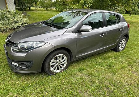 Renault Megane LIMITED ENERGY TCe 130 Start & Stop L...