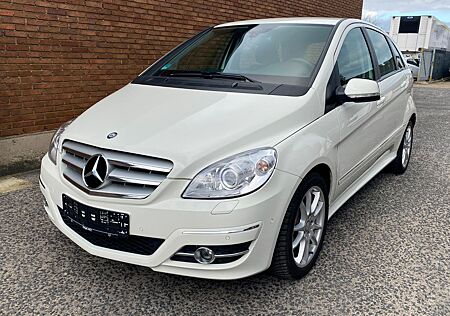 Mercedes-Benz B 180 CDI DPF Aut*Klima*Navi*PDC*Alu*InspNeu