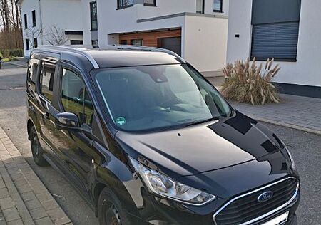 Ford Tourneo Connect | Einparkhilfe | Panoramadach