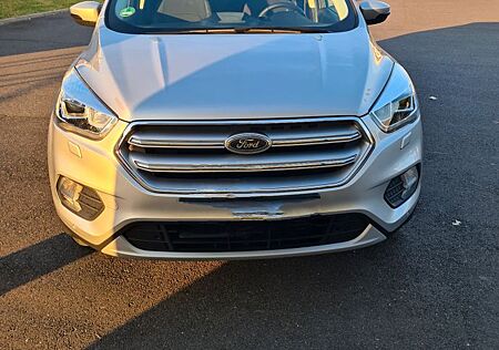 Ford Kuga 2,0 TDCi 4x4 110kW Titanium Titanium