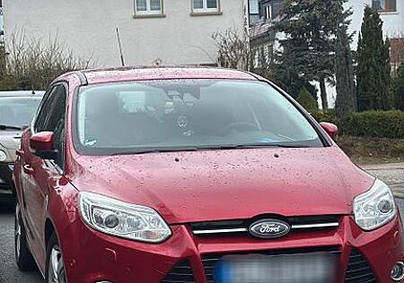 Ford Focus 1,6 EcoBoost 110kW Titanium Turnier Ti...