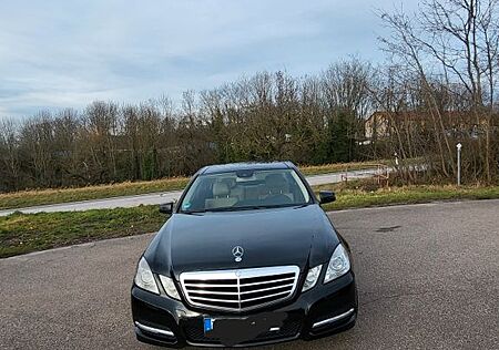 Mercedes-Benz E 350 CDI 4MATIC BlueEFFICIENCY ELEGANCE ELE...