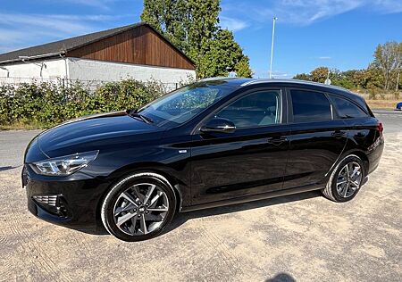Hyundai i30 Kombi mit Navi, AHK, Garantie, WR, SR, TÜV