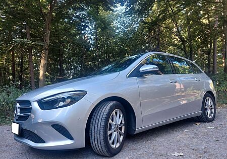 Mercedes-Benz B 200 B -Klasse 200 d/Panorama/AHK