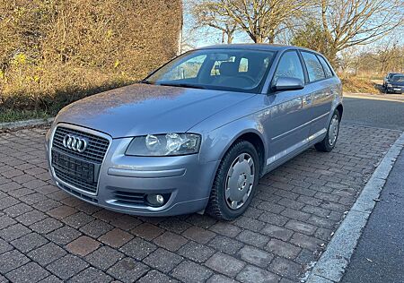 Audi A3 1.6 Ambiente/KUPPLUNG NEU/BREMSEN NEU/TÜV2027