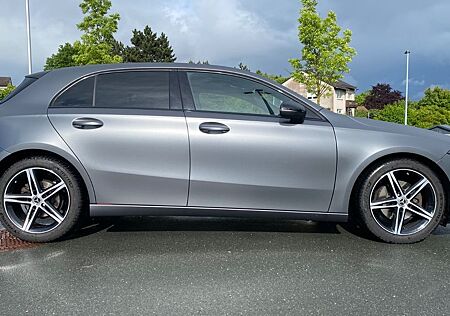 Mercedes-Benz A 200 LED/Virtual/Kamera/R18/Spur/Pano/Bur/Night