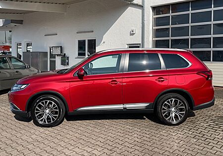 Mitsubishi Outlander 2.2 DI-D 4WD Automatik 7Sitzer