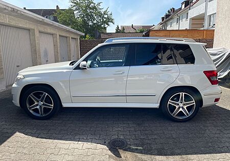 Mercedes-Benz GLK 350 GLK 350CDI 4MATIC/Leder/Navi/Xenon/19Zoll AMG