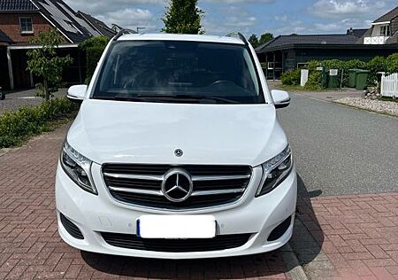 Mercedes-Benz V 220 kompakt Tischpaket