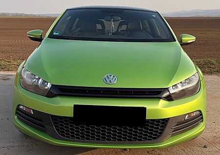 VW Scirocco Volkswagen 1.4 TSI 90kW - Sportpaket