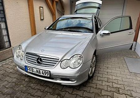 Mercedes-Benz CLC 200