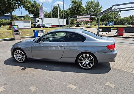 BMW 320i Coupé