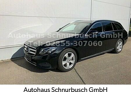 Mercedes-Benz E 220 T-Modell d-PANO-COMAND-TOTW-SPUR