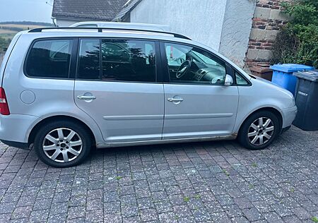 VW Touran Volkswagen 1.9 TDI 77kW Conceptline Conceptline