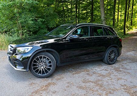 Mercedes-Benz GLC 250 4MATIC AMG Line Autom. AMG Line