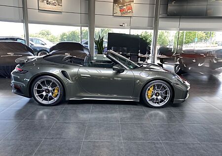 Porsche 911 Urmodell 992 Turbo S Cabrio - 2 Jahre Approved