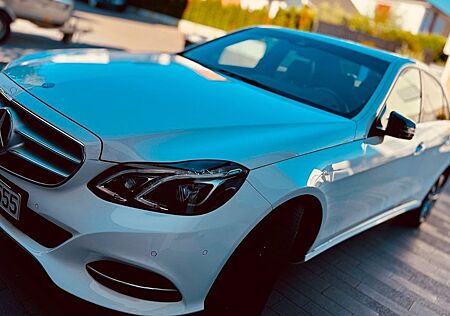 Mercedes-Benz E 220 CDI -
