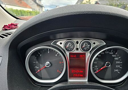 Ford Kuga 2,0 TDCi 2x4 Titanium Titanium