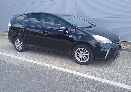 Toyota Prius + 1.8-l-VVT-i -