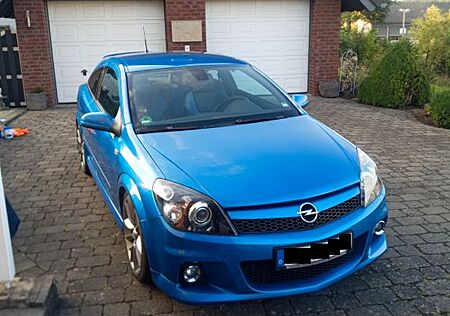 Opel Astra H GTC OPC 2.0 Turbo Z20LEH